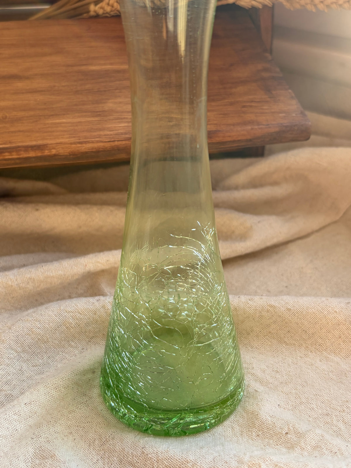 淺綠色波浪邊裂紋玻璃花器