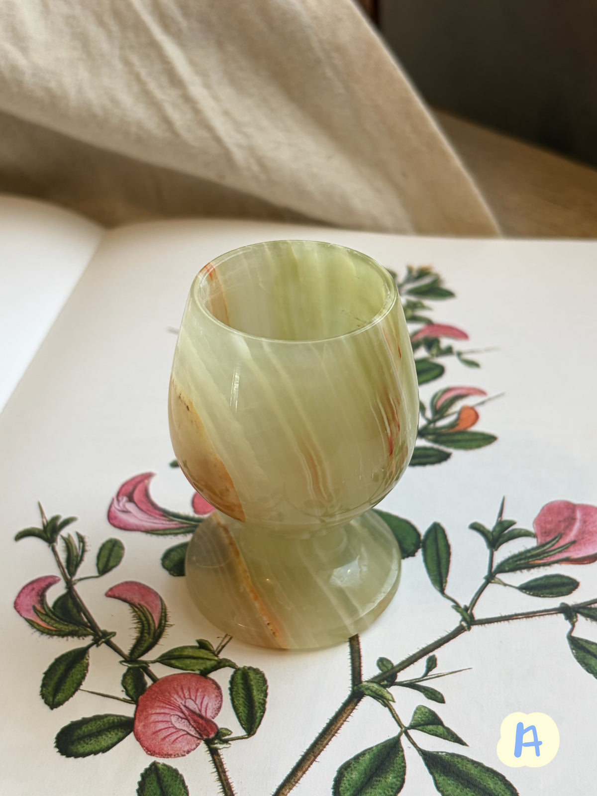 瑪瑙高腳蛋杯