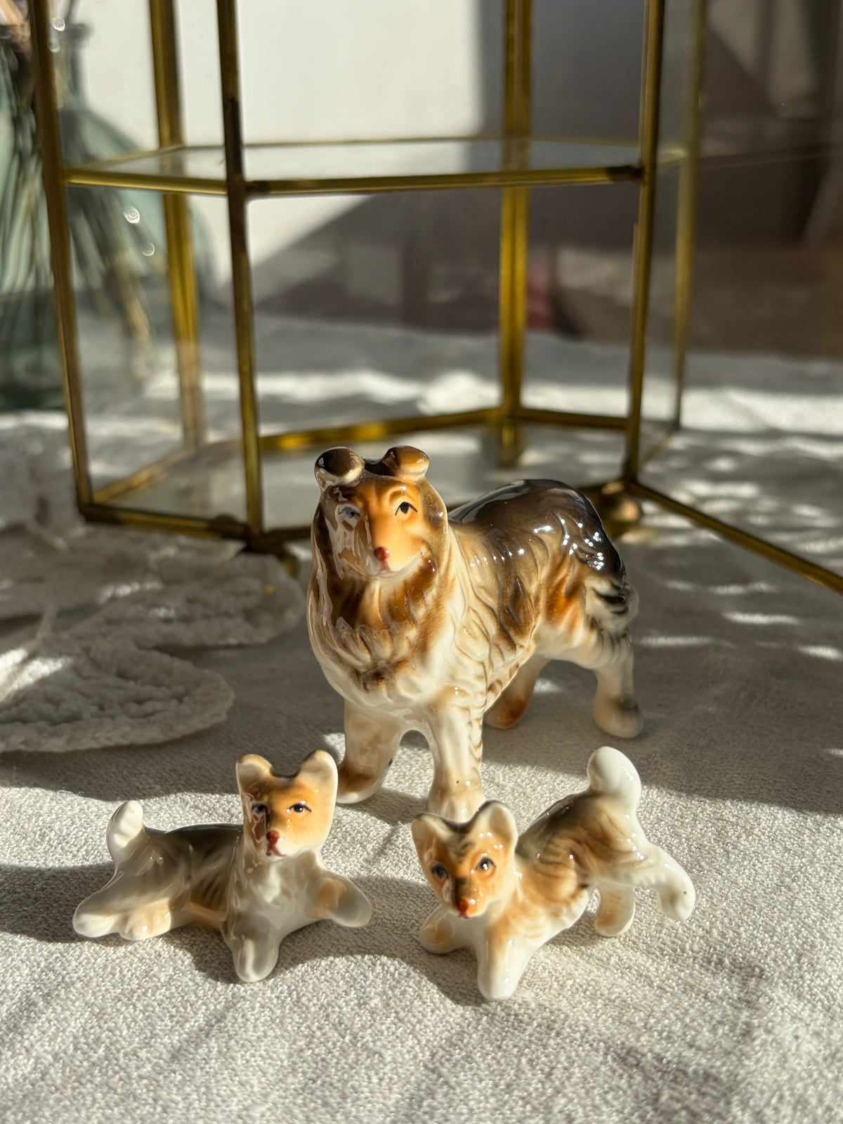 手工上色牧羊犬瓷偶