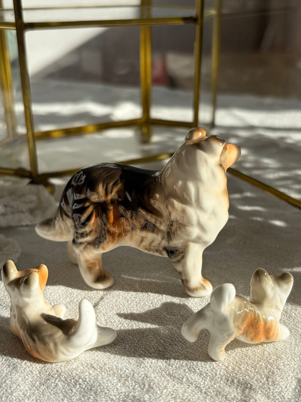 手工上色牧羊犬瓷偶