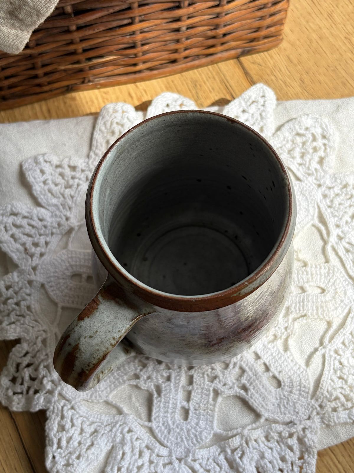 做舊感灰藍色單耳陶杯