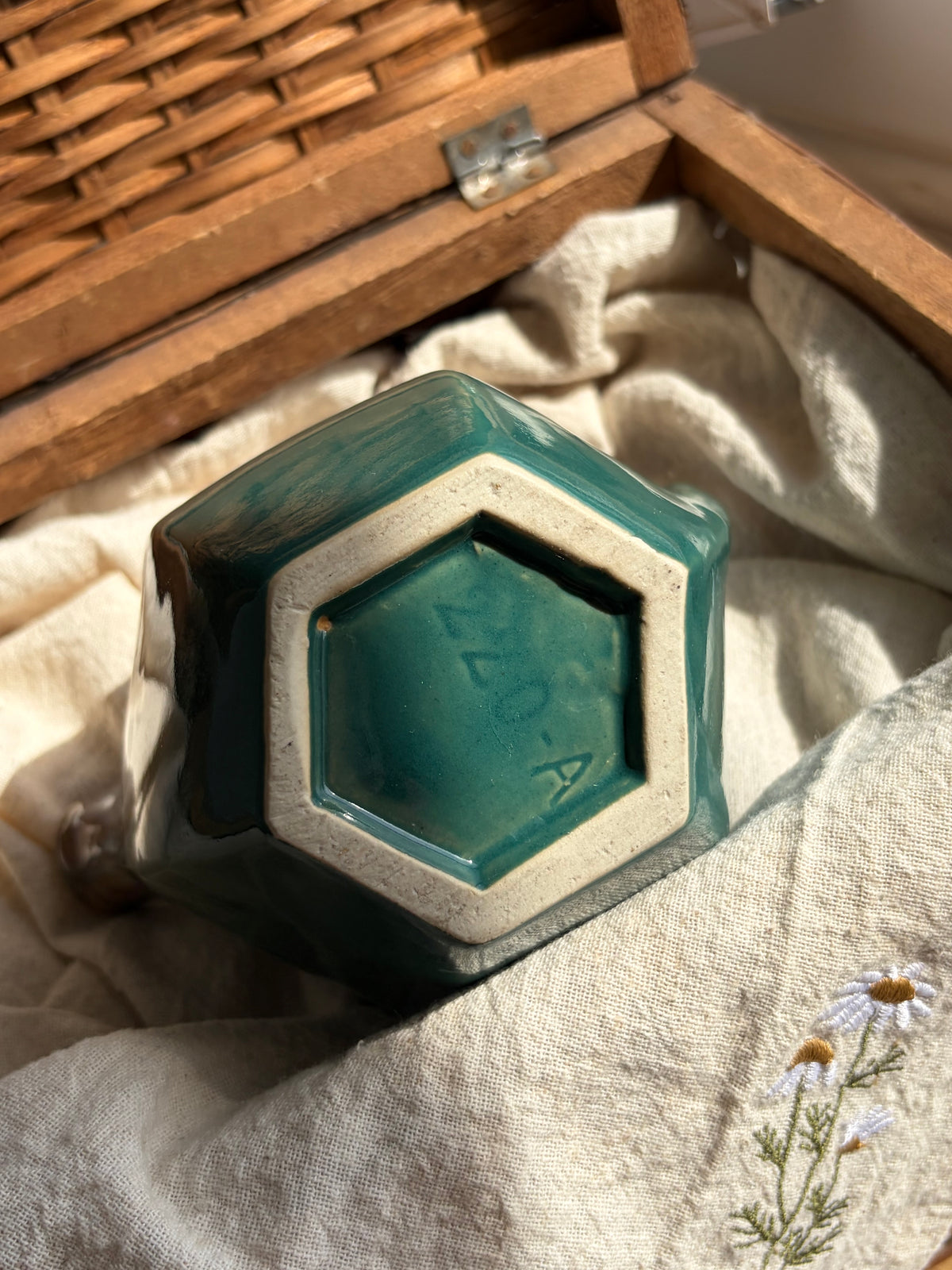 法國Art Deco風格湖水綠陶壺