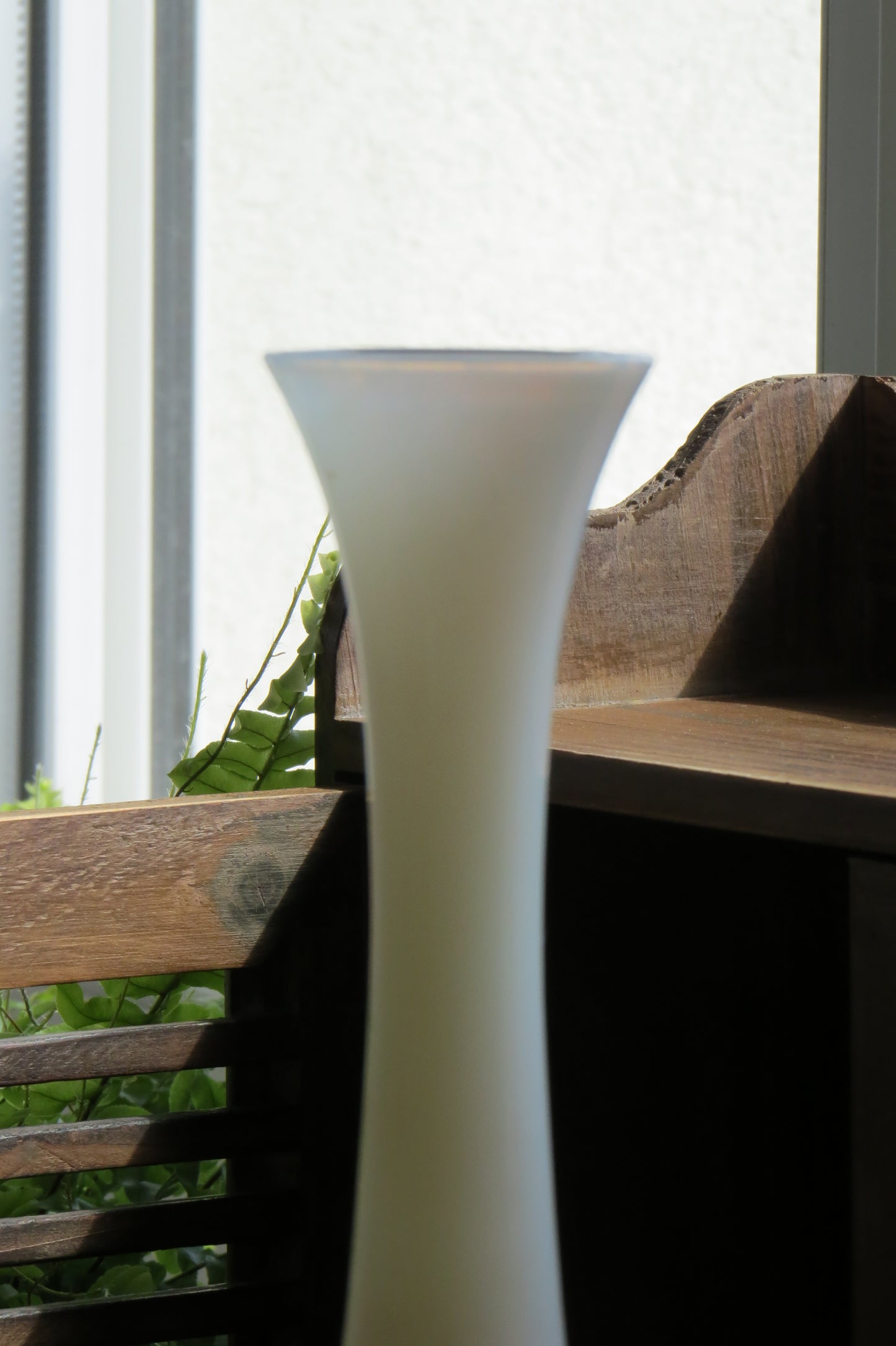 白色半透明玻璃花器