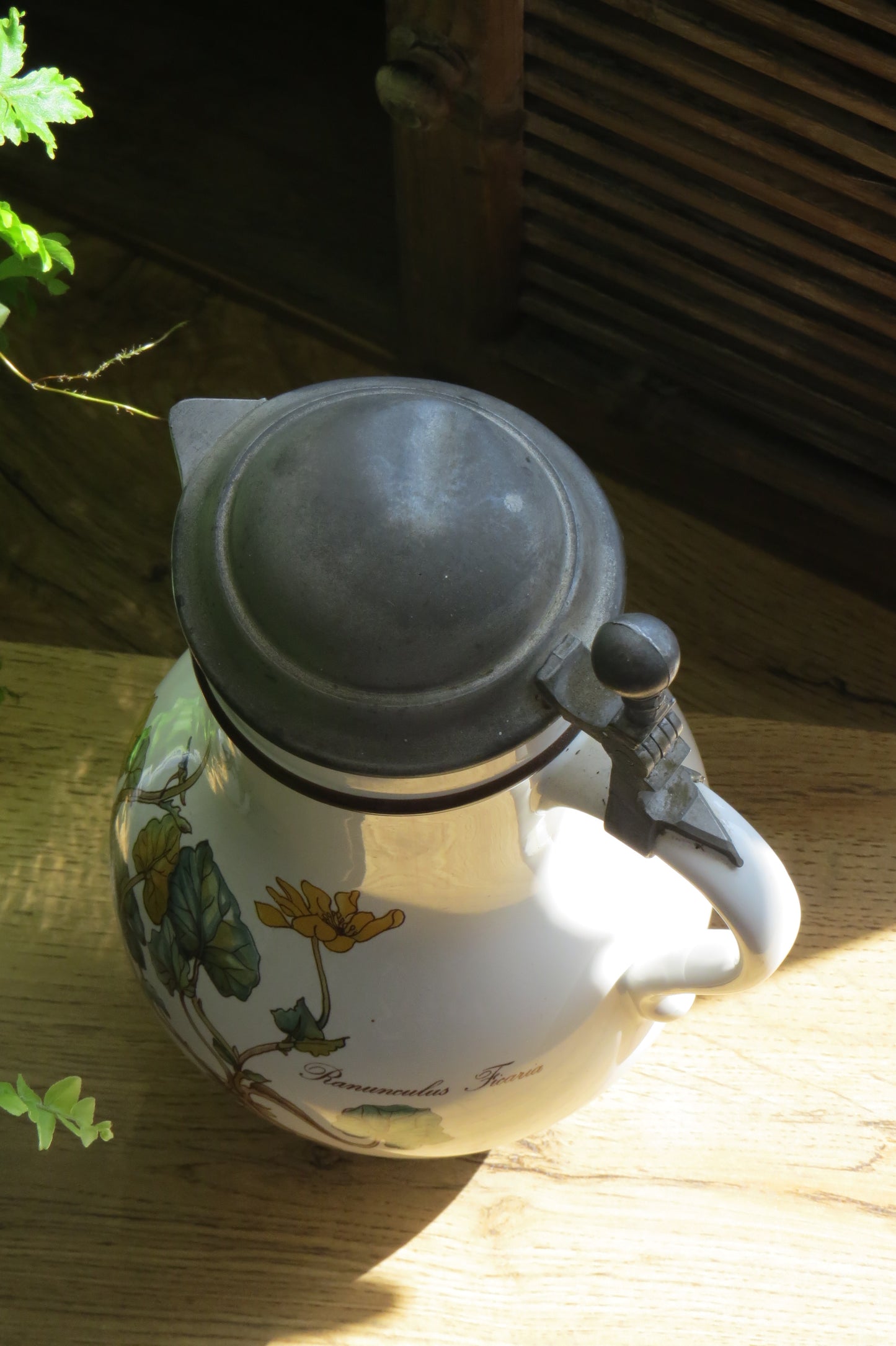 Villeroy & Boch <Botanica> 系列植物繪水壺