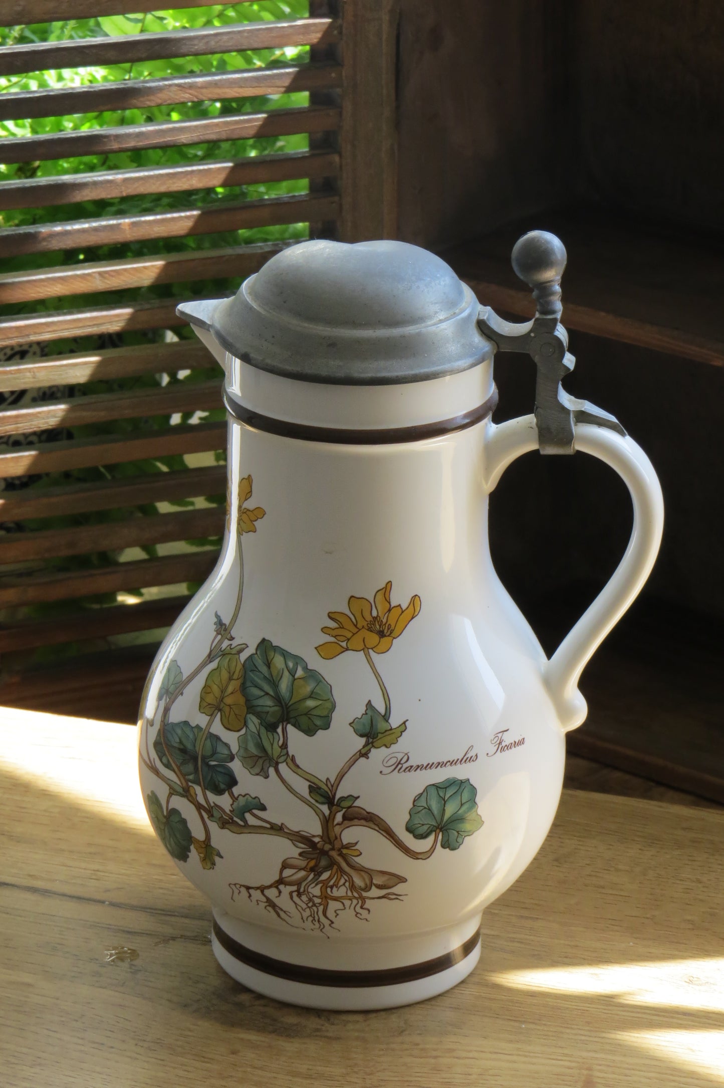 Villeroy & Boch <Botanica> 系列植物繪水壺