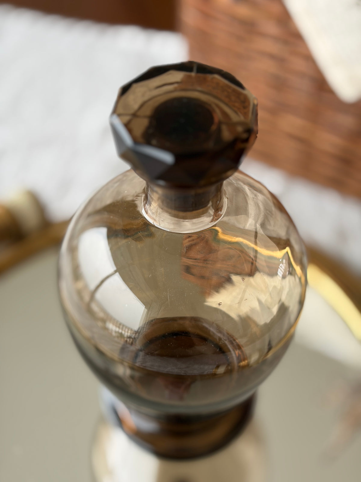 煙燻灰色復古玻璃酒瓶